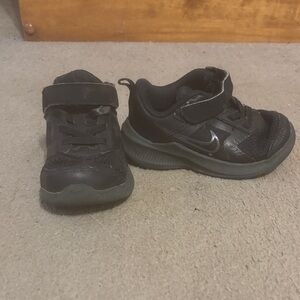 Nike Kids Black Sneakers with Gray Soles
